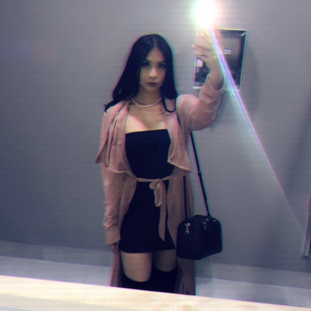 Meet your Posher, Isabella miranda lopez